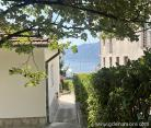 Spacious apartment in Orahovac, Kotor - first row to the sea, private accommodation in city Orahovac, Montenegro
